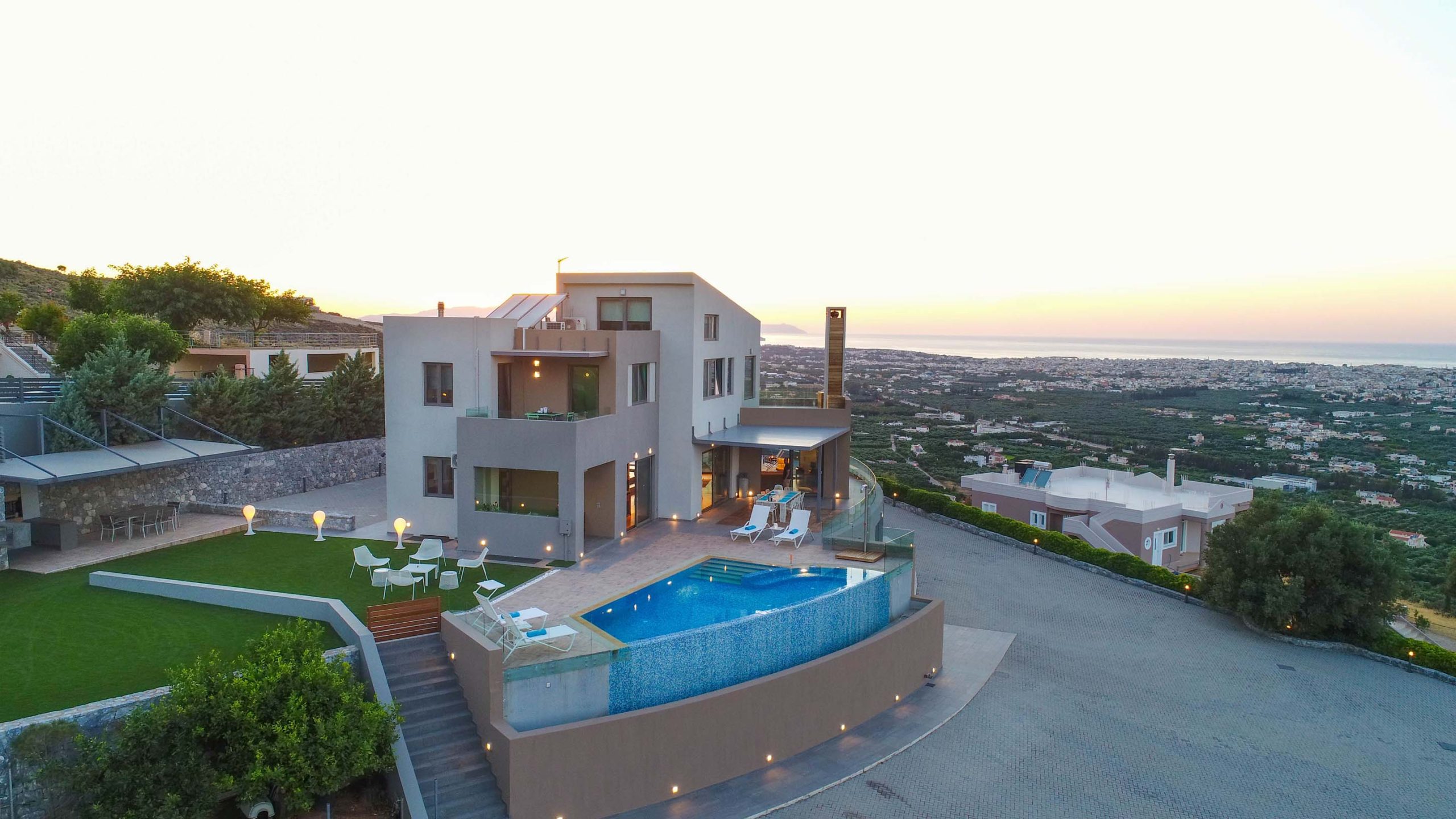 Holiways Luxury villas & private experiences at Crete