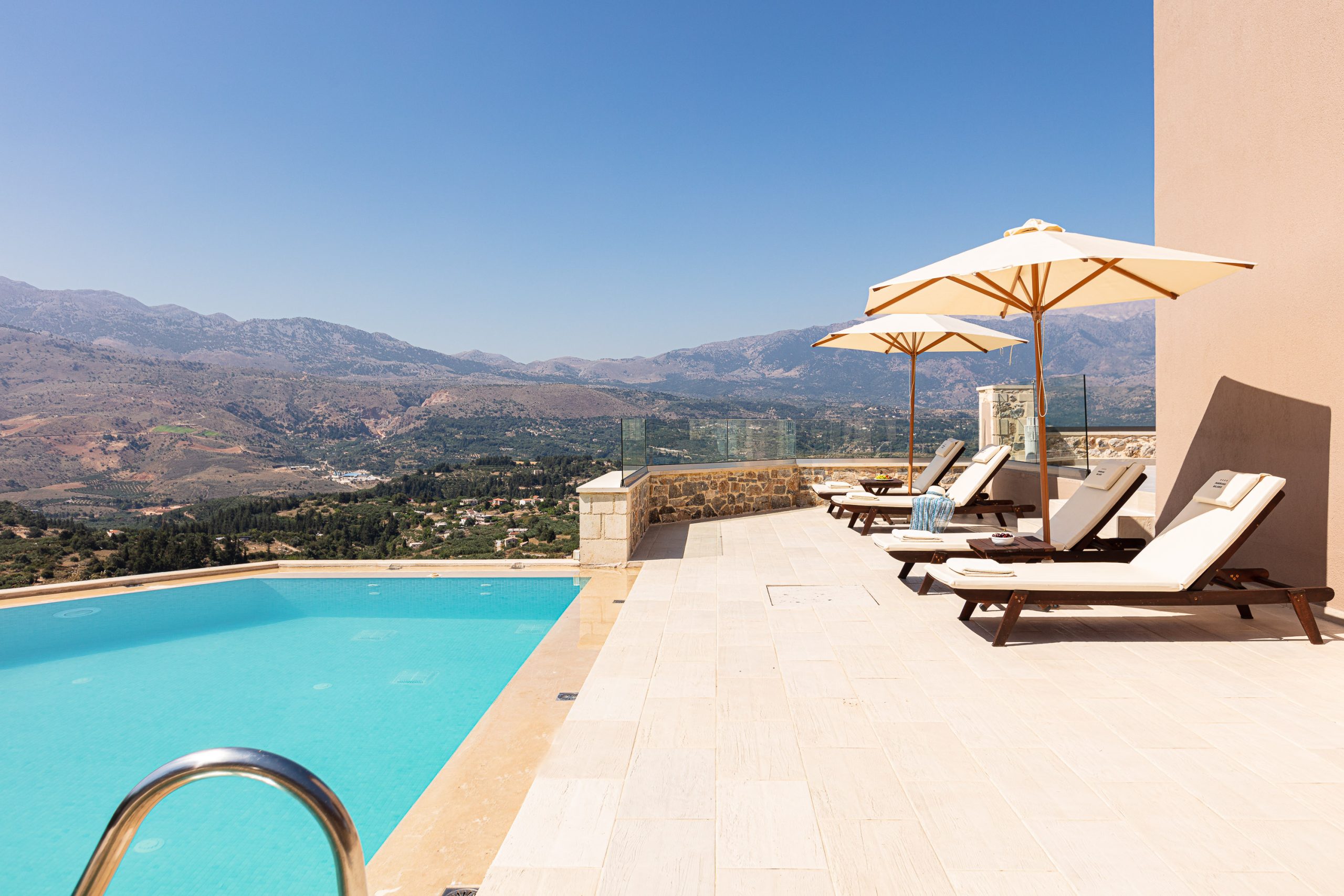 Holiways Luxury villas & private experiences at Crete