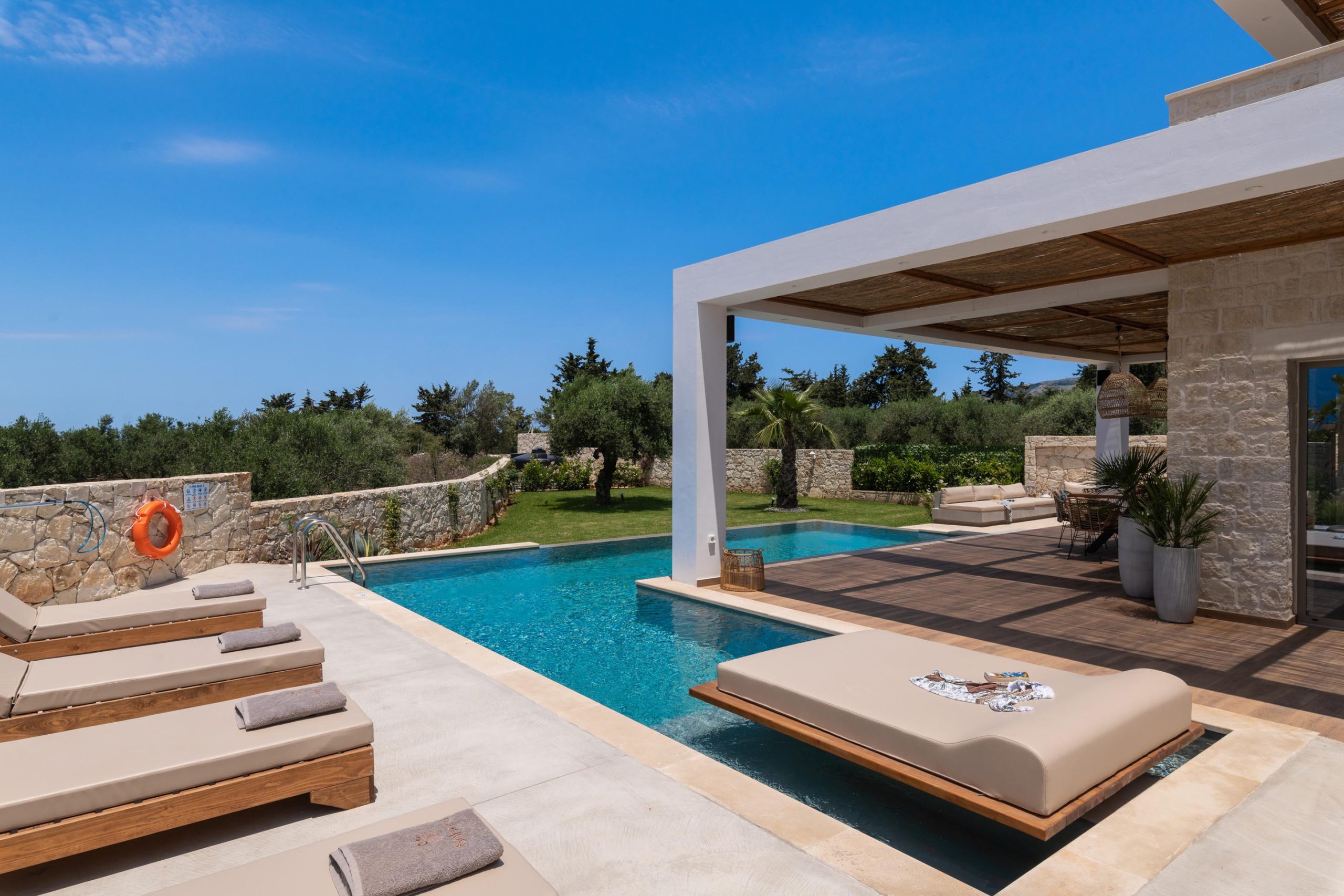 Holiways Luxury villas & private experiences at Crete