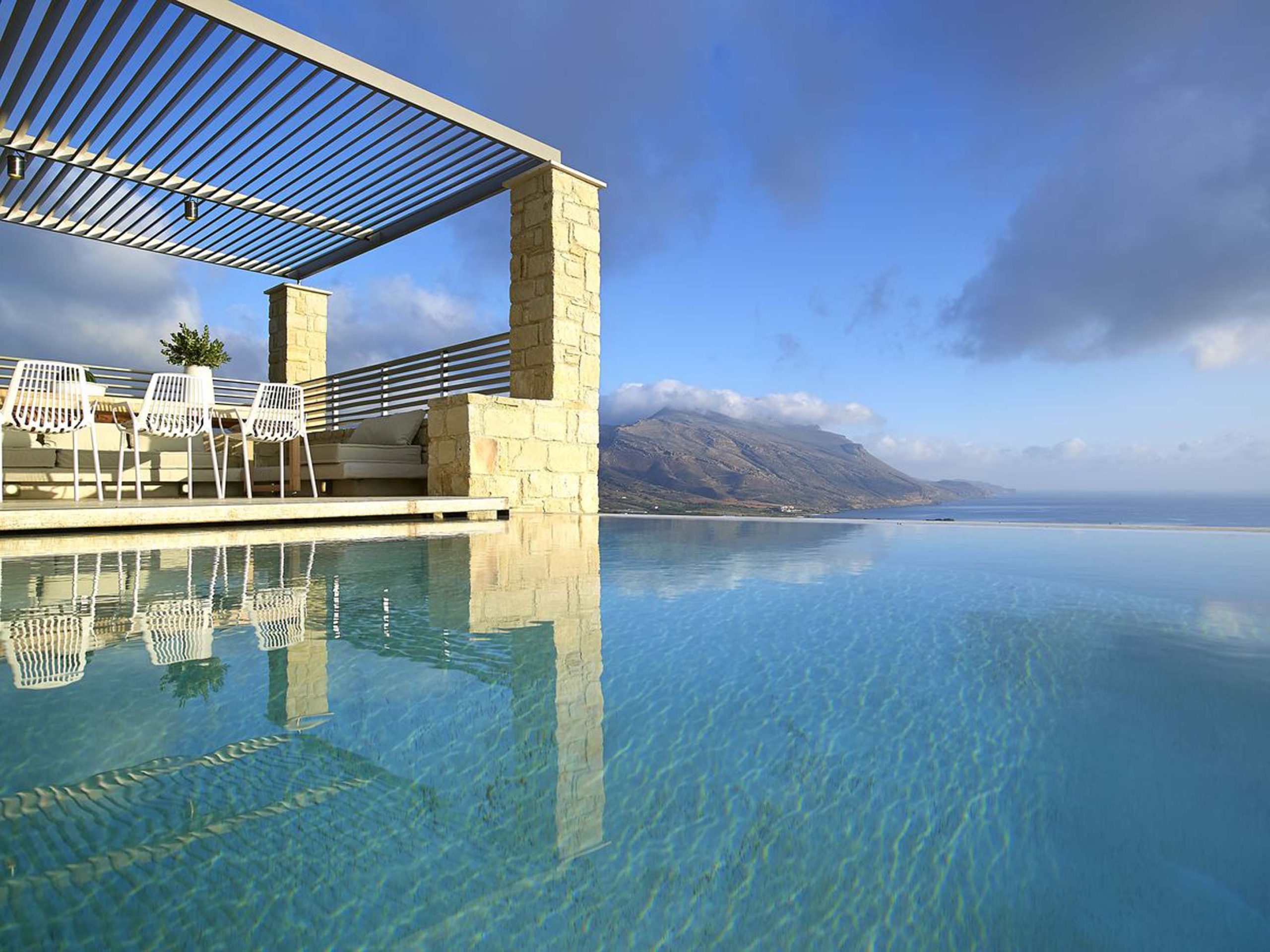 Holiways Luxury villas & private experiences at Crete