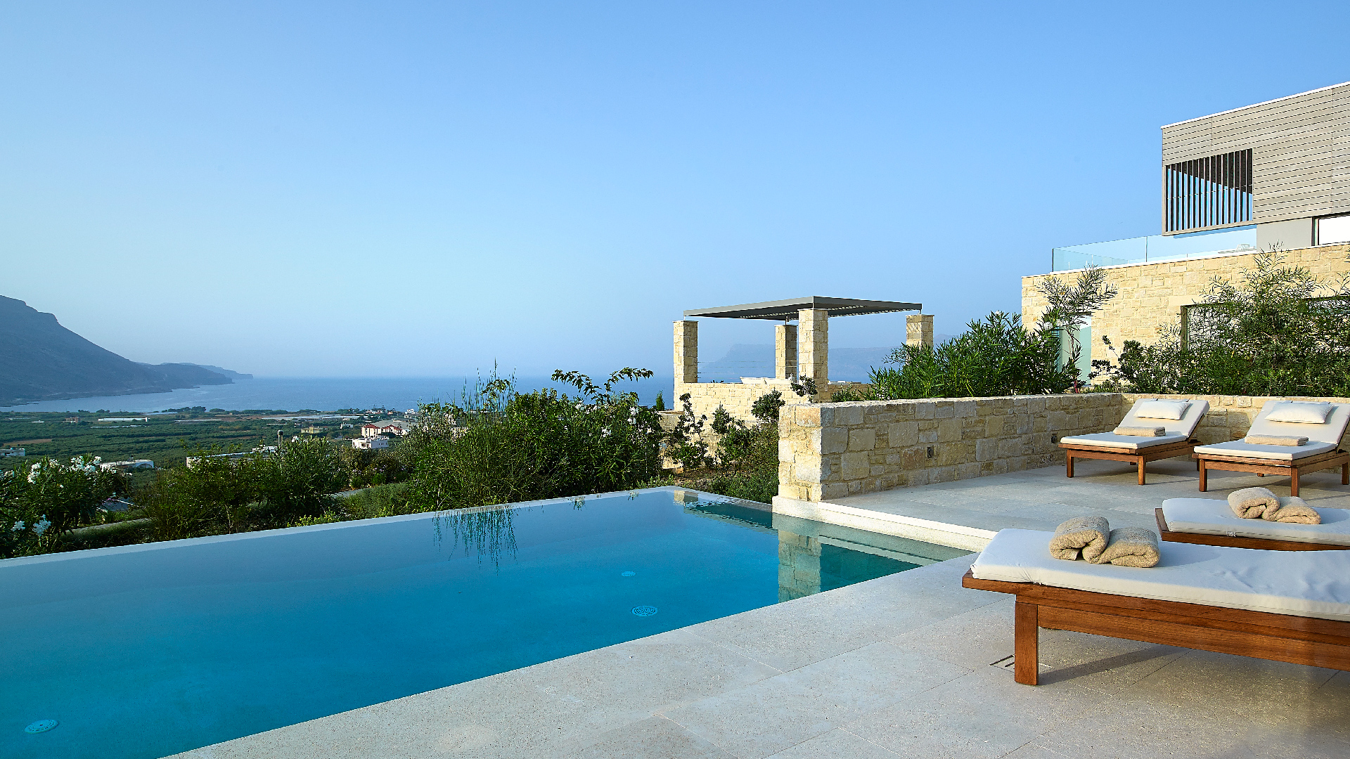 Holiways Luxury villas & private experiences at Crete