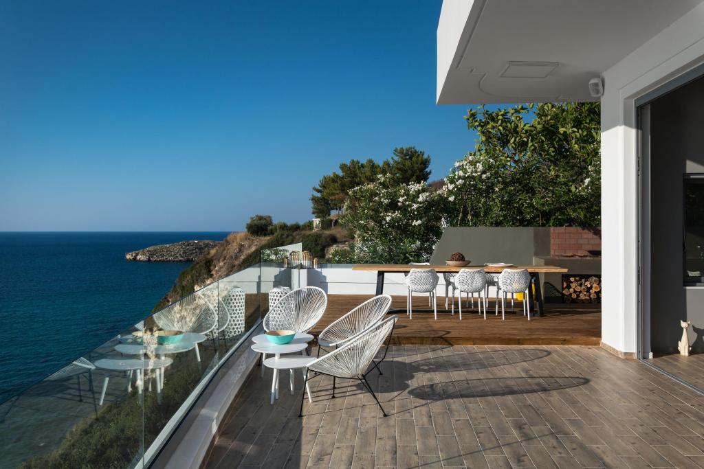 Holiways Luxury villas & private experiences at Crete