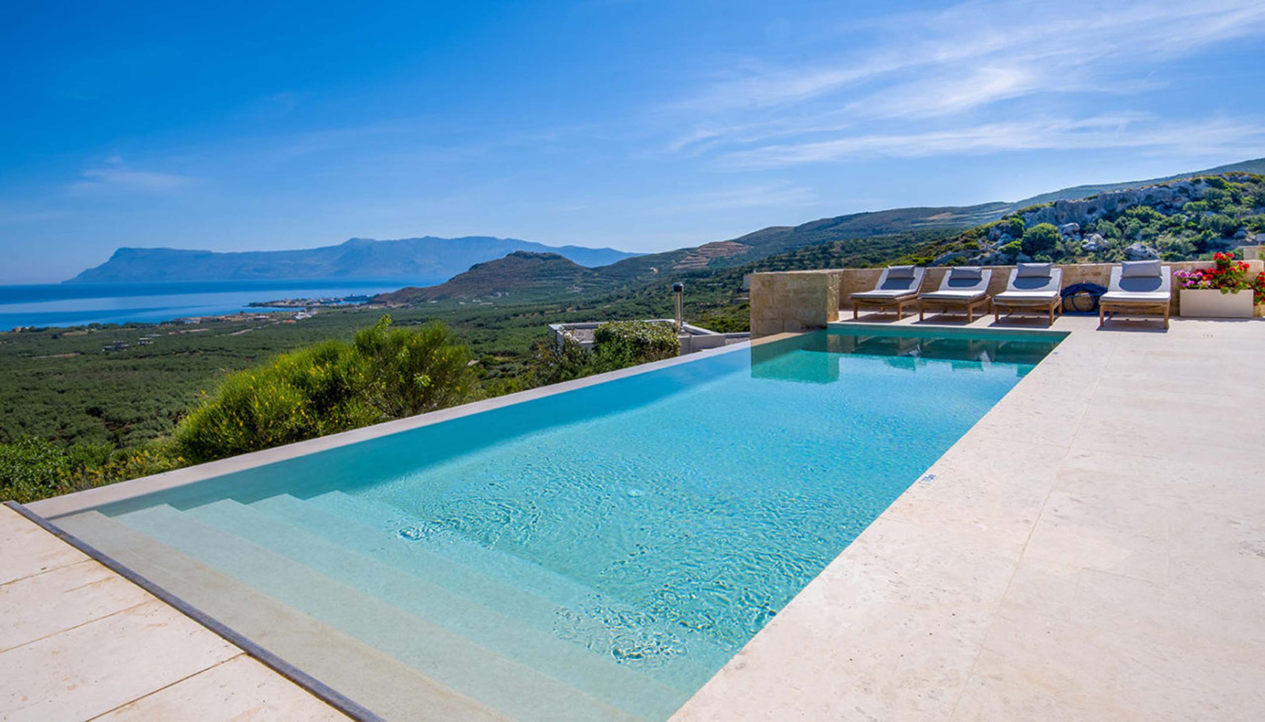 Holiways Luxury villas & private experiences at Crete