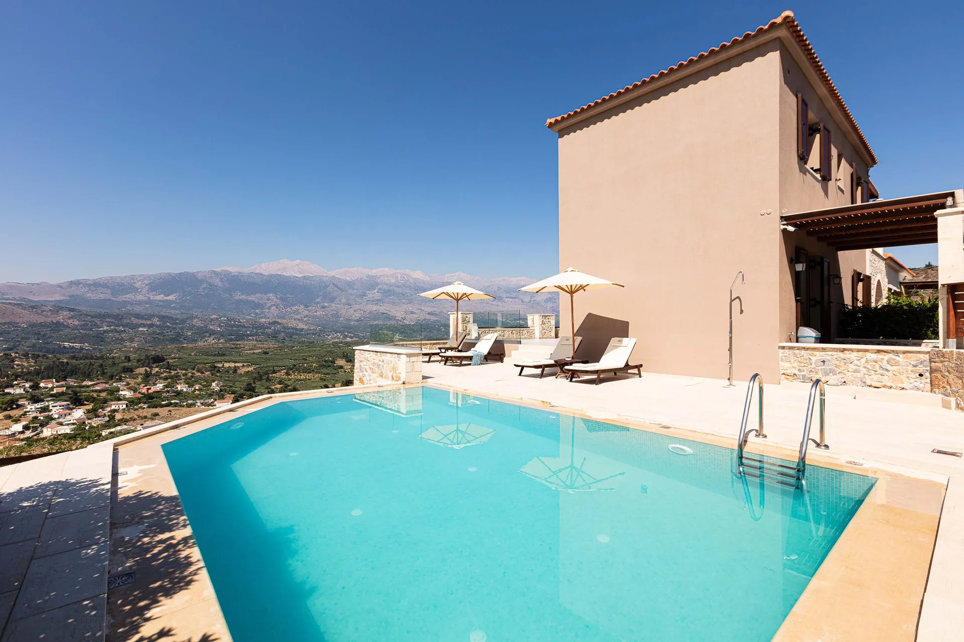 Holiways Luxury villas & private experiences at Crete