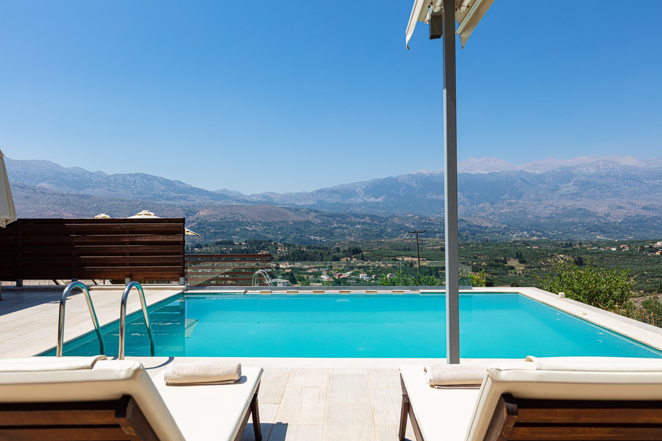 Holiways Luxury villas & private experiences at Crete