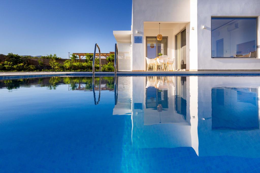 Holiways Luxury villas & private experiences at Crete