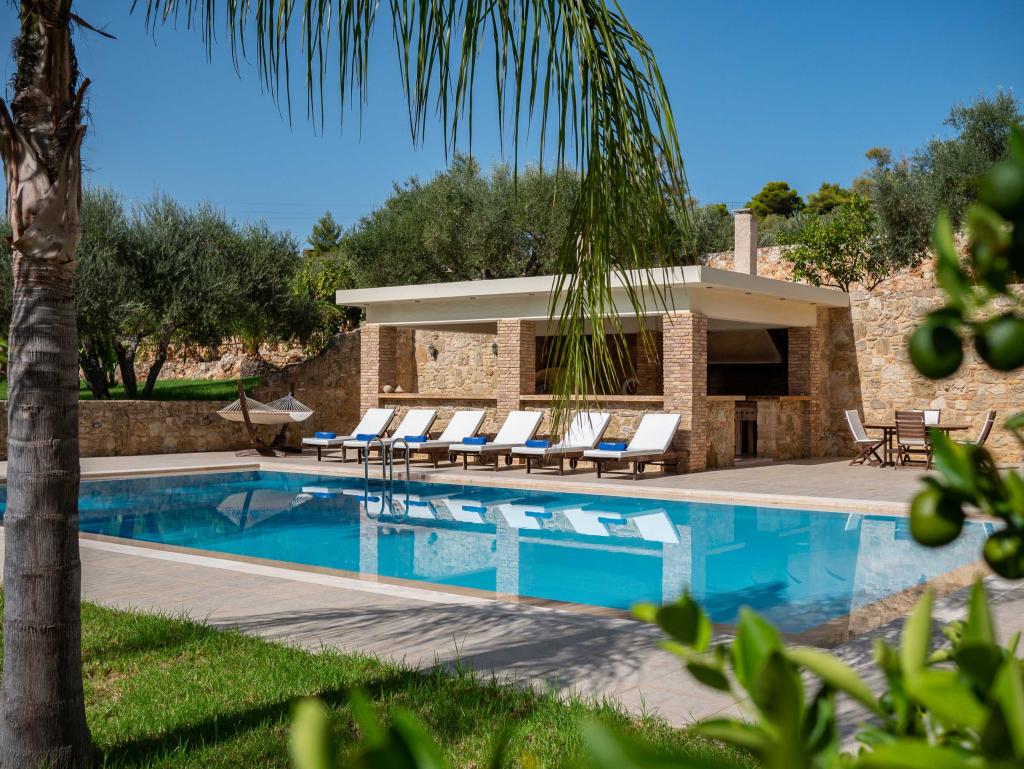 Holiways Luxury villas & private experiences at Crete