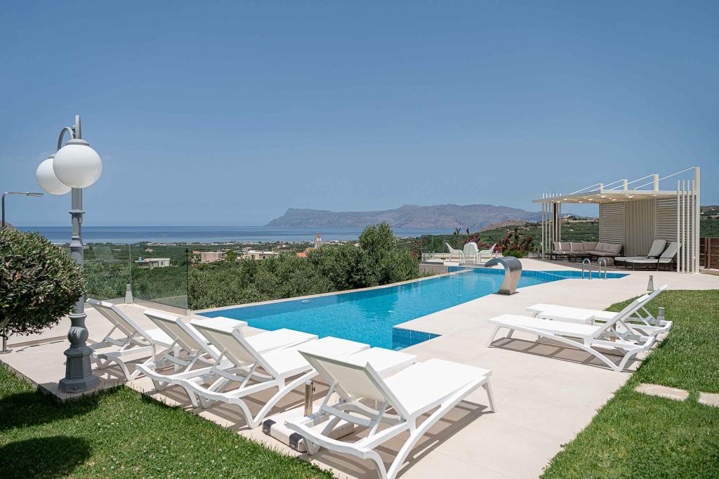 Holiways Luxury villas & private experiences at Crete