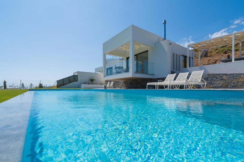 Holiways Luxury villas & private experiences at Crete