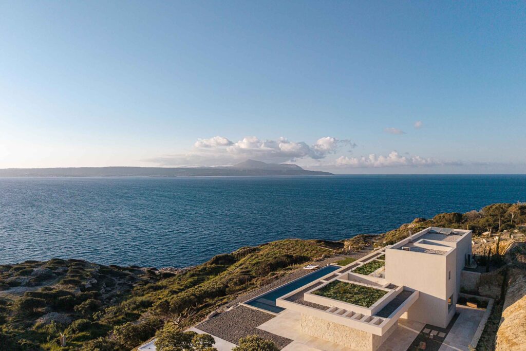 Akron Cliffside Villa