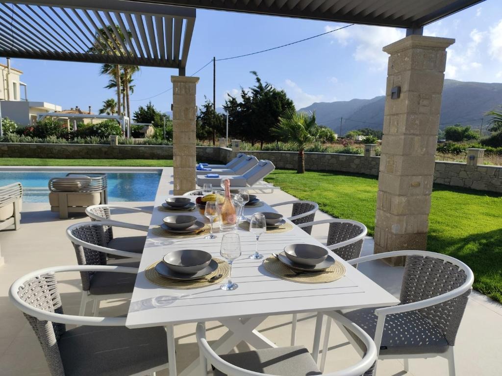 Holiways Villas & Private Experiences